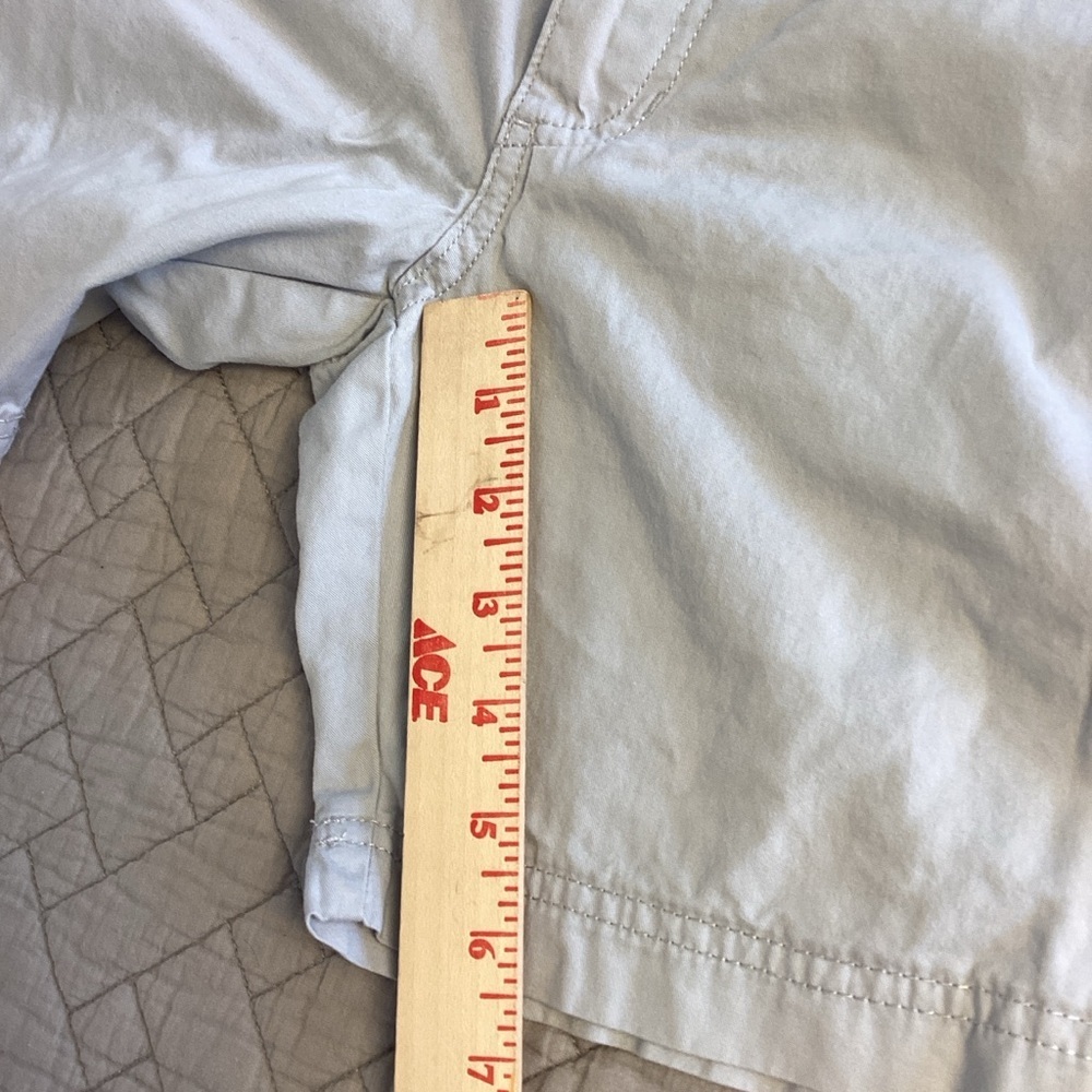 Columbia Light Grey PFG Women's Shorts Sz 4 - Picture 8 of 10